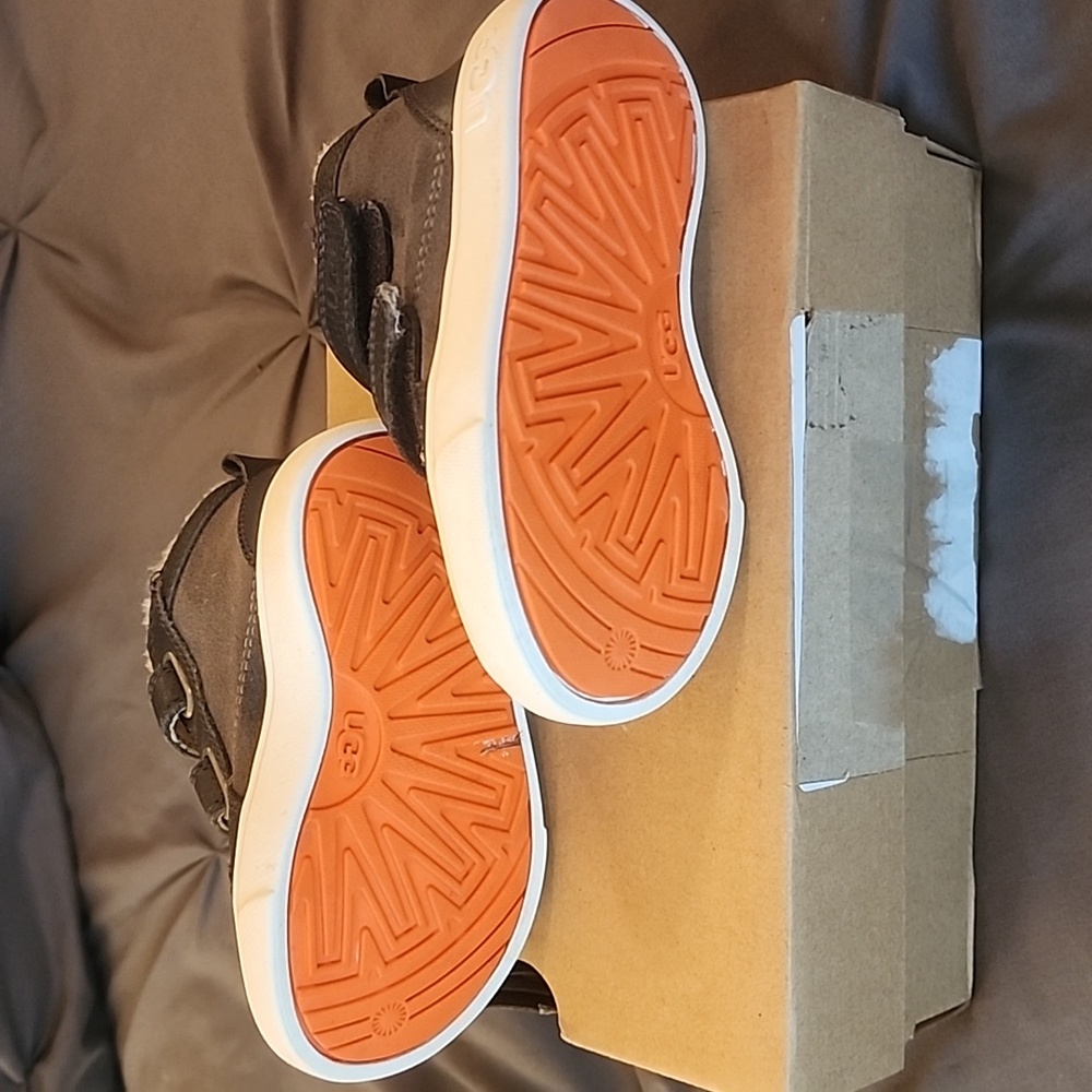Ugg Rennon II - Picture 4 of 5